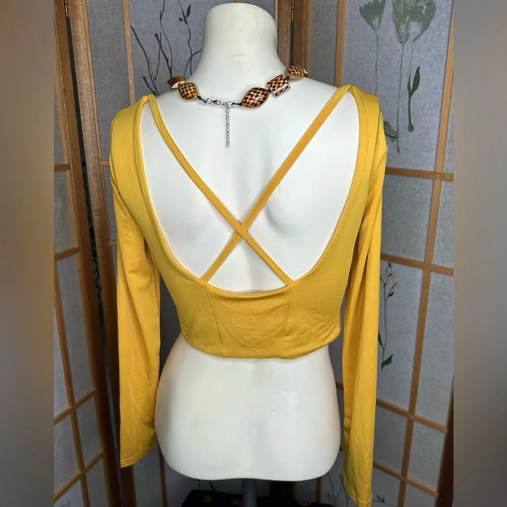 Long sleeve crop top very cute Size large by ENIDMIL color is Gold